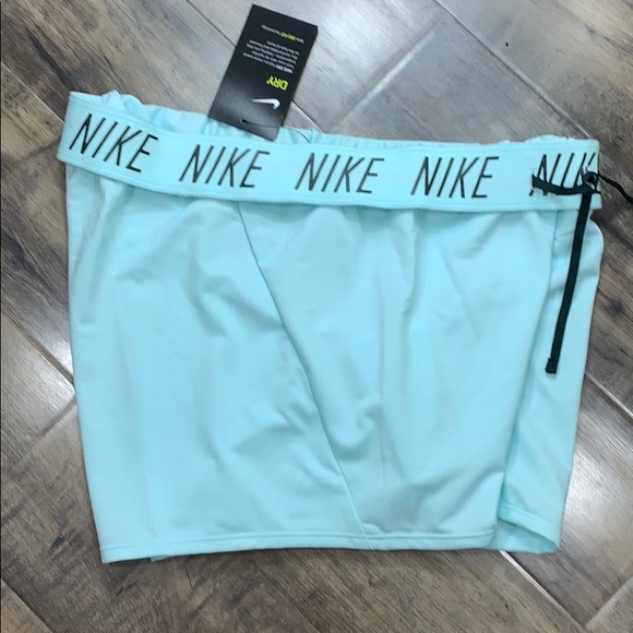 NIKE Women’s running shorts with Dri-Fit Technolog - Picture 9 of 14